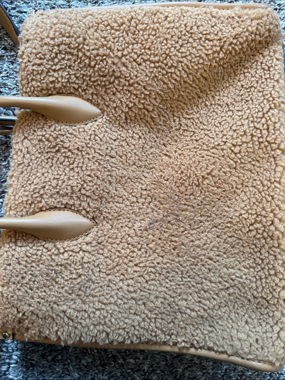 MICHAEL KORS Tan Shearling Tote with Logo Strap - Picture 5 of 8
